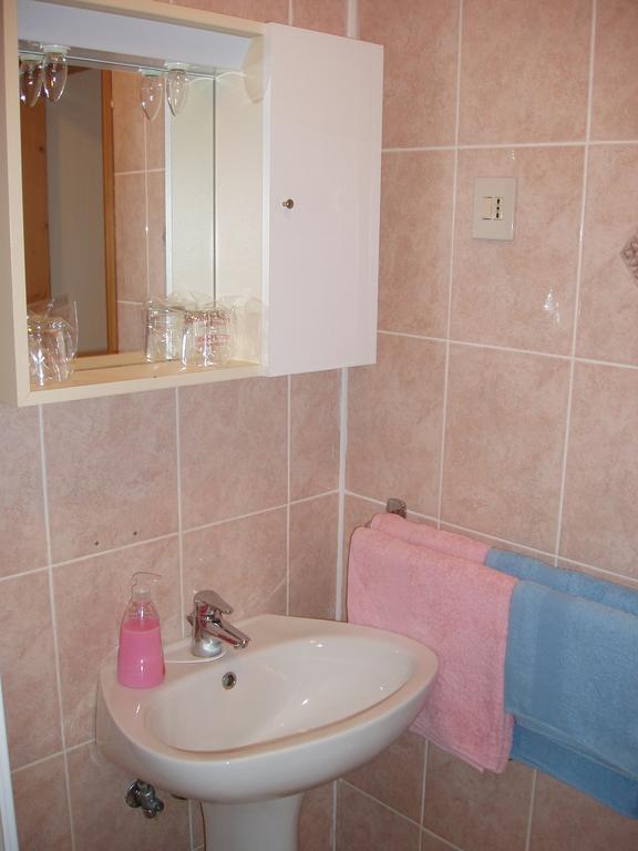 Apartments Porec Istria By Nina Bilik gambar